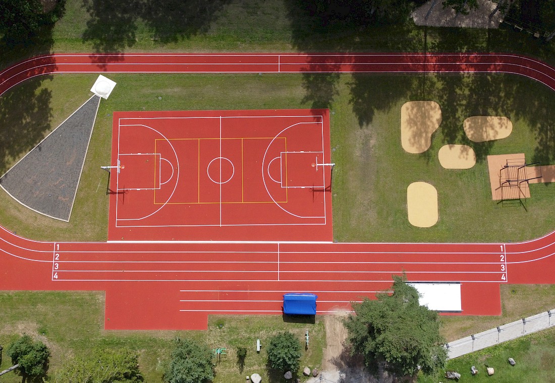 Staadionite ja spordiv&auml;ljakute ehitus